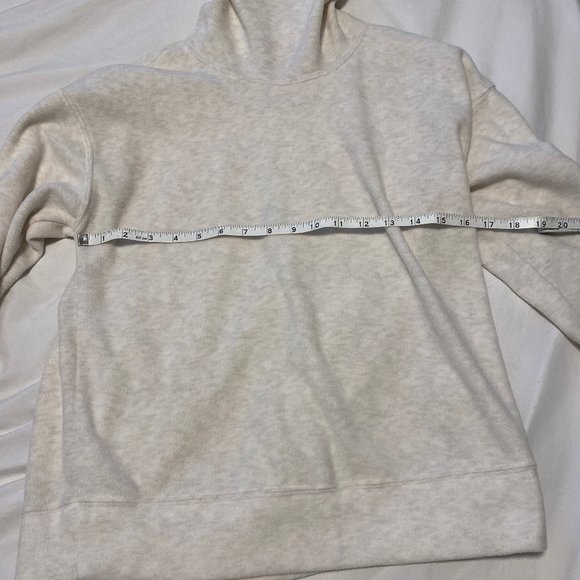 White Go-Warm Micro Performance Fleece Funnel-Neck Pullover for Women Old Navy - Picture 4 of 7